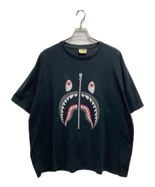 A BATHING APE（ア ベイシング エイプ）A BATHING APE (ア ベイシング エイプ) シャークTシャツ ブラック サイズ:３XLの古着・服飾アイテム