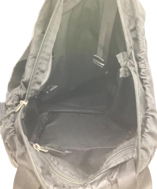 Patagonia（パタゴニア）Patagonia (パタゴニア) ウルトラライト・ブラックホール・トート・パック ブラックの古着・服飾アイテム