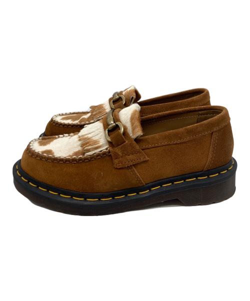 Dr.Martens（ドクターマーチン）Dr.Martens (ドクターマーチン) エイドリアン スナッフ カウプリント スエードレザービットローファー/Snaffle Loafer ブラウン サイズ:UK4の古着・服飾アイテム