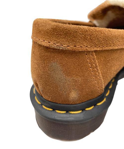 Dr.Martens（ドクターマーチン）Dr.Martens (ドクターマーチン) エイドリアン スナッフ カウプリント スエードレザービットローファー/Snaffle Loafer ブラウン サイズ:UK4の古着・服飾アイテム