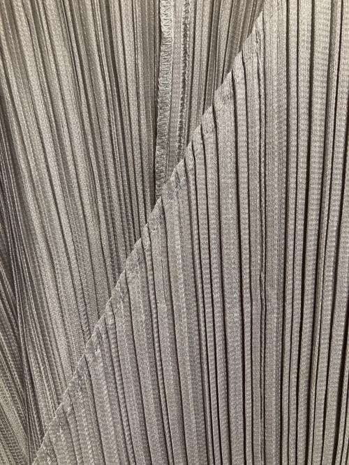 PLEATS PLEASE（プリーツプリーズ）PLEATS PLEASE (プリーツプリーズ) プリーツカーディガン グレー サイズ:４の古着・服飾アイテム