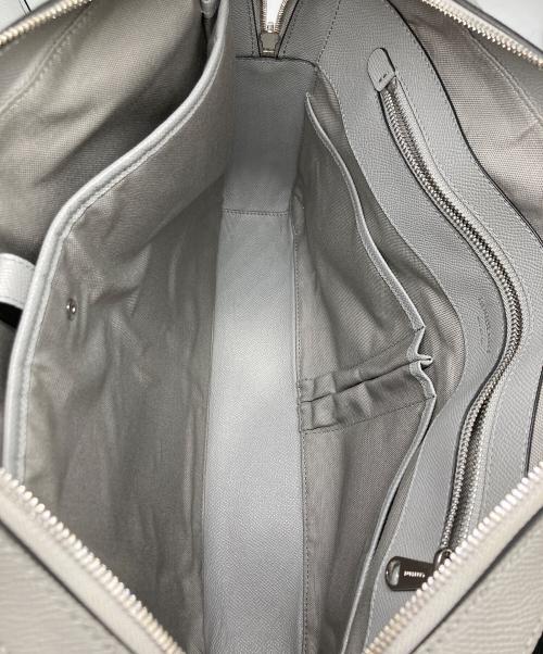 BURBERRY LONDON ENGLAND（バーバリー ロンドン イングランド）BURBERRY LONDON ENGLAND (バーバリー ロンドン イングランド) グレイニーレザーブリーフケース グレー サイズ:-の古着・服飾アイテム