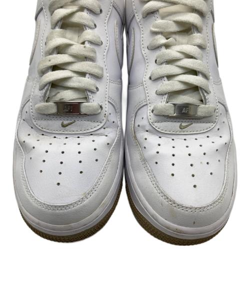 NIKE（ナイキ）NIKE (ナイキ) AIR FORCE1 ホワイト×ベージュ サイズ:27の古着・服飾アイテム