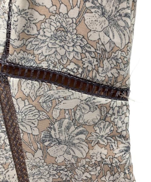 HER LIP TO（ハーリップトゥ）HER LIP TO (ハーリップトゥ) レーストリムフローラルドレス花柄ワンピース ベージュ サイズ:Mの古着・服飾アイテム