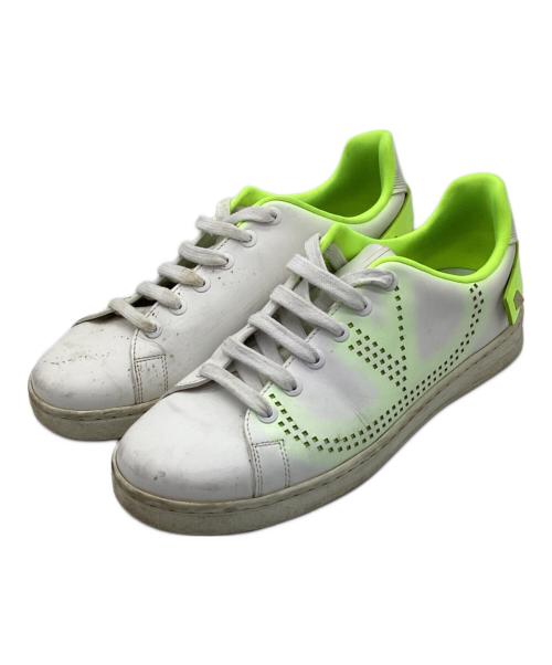 VALENTINO（ヴァレンティノ）VALENTINO (ヴァレンティノ) ローカットスニーカー ホワイト サイズ:37の古着・服飾アイテム
