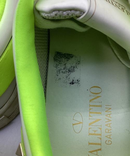 VALENTINO（ヴァレンティノ）VALENTINO (ヴァレンティノ) ローカットスニーカー ホワイト サイズ:37の古着・服飾アイテム