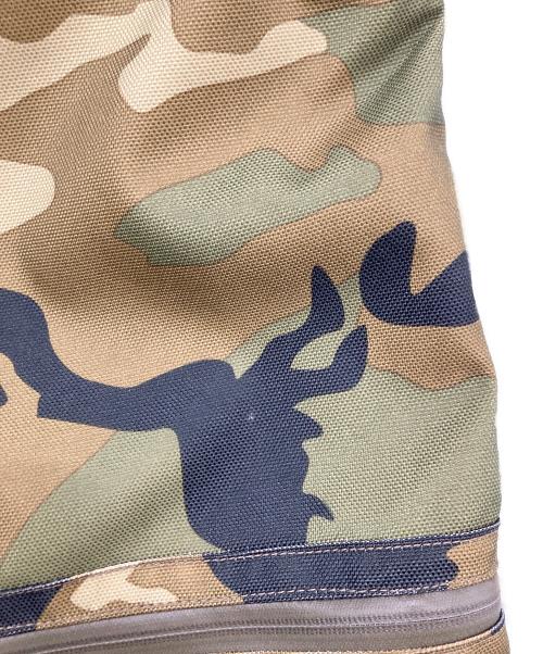 THE NORTH FACE（ザ ノース フェイス）THE NORTH FACE (ザ ノース フェイス) ウッドランドカモキャリーバッグ オリーブの古着・服飾アイテム