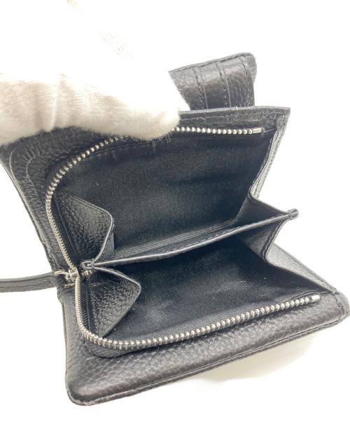 ear PAPILLONNER（イアパピヨネ）ear PAPILLONNER (イアパピヨネ) PEZ(ペッツ)× ear　2つ折り財布 ブラック 未使用品の古着・服飾アイテム