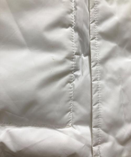 Calvin Klein（カルバンクライン）Calvin Klein (カルバンクライン) 中綿ベスト ホワイト サイズ:Lの古着・服飾アイテム