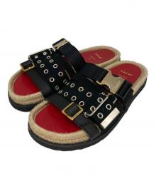 sacai（サカイ）の古着「バックルベルト ビブラムソール フラット サンダル」｜ブラック