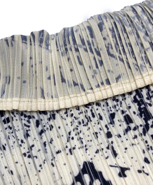 PLEATS PLEASE（プリーツプリーズ）PLEATS PLEASE (プリーツプリーズ) 葛飾北斎浮世絵プリーツカットソー グレー×ホワイト サイズ:Fの古着・服飾アイテム