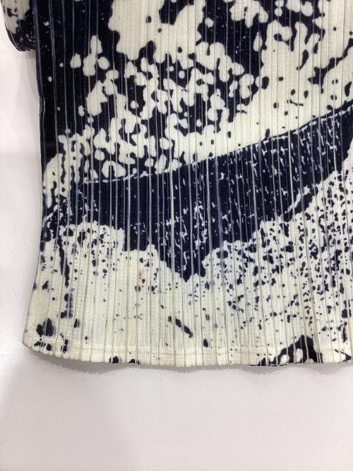 PLEATS PLEASE（プリーツプリーズ）PLEATS PLEASE (プリーツプリーズ) 葛飾北斎浮世絵プリーツカットソー グレー×ホワイト サイズ:Fの古着・服飾アイテム