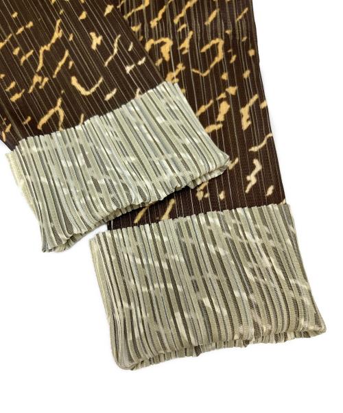 PLEATS PLEASE（プリーツプリーズ）PLEATS PLEASE (プリーツプリーズ) 柄プリーツカットソー ブラウン サイズ:Fの古着・服飾アイテム