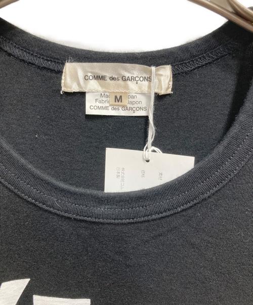 COMME des GARCONS（コムデギャルソン）COMME des GARCONS (コムデギャルソン) メッセージロゴTシャツ ブラック サイズ:Mの古着・服飾アイテム