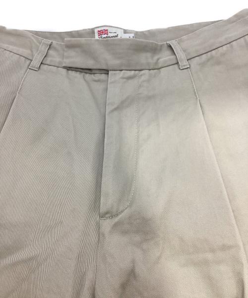 Traditional Weatherwear（トラディショナルウェザーウェア）Traditional Weatherwear (トラディショナルウェザーウェア) タックパンツ　UNIONSLACKS 103 ベージュ サイズ:Mの古着・服飾アイテム