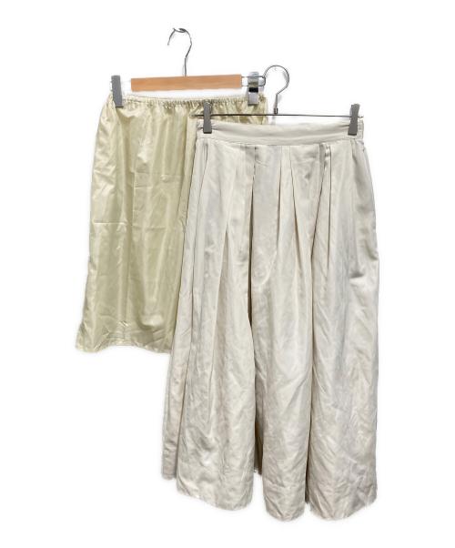 URBAN RESEARCH DOORS（アーバンリサーチドアーズ）URBAN RESEARCH DOORS (アーバンリサーチドアーズ) ランダムタックタフタスカート ベージュ サイズ:Mの古着・服飾アイテム