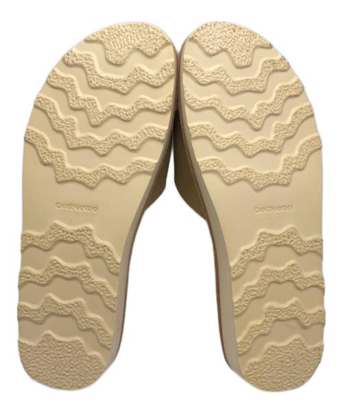 Caminando（カミナンド）Caminando (カミナンド) ストラップスウェードサンダル ベージュ サイズ:6の古着・服飾アイテム