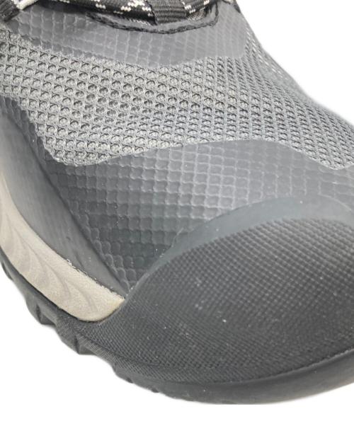 KEEN（キーン）KEEN (キーン) ネクシス エヴォ ウォータープルーフ 防水ハイキングシューズ ブラック サイズ:27cmの古着・服飾アイテム