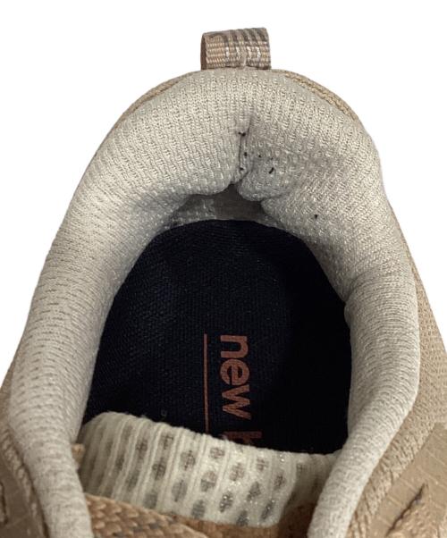NEW BALANCE（ニューバランス）NEW BALANCE (ニューバランス) トレイルランニングシューズ ベージュ サイズ:26.5の古着・服飾アイテム