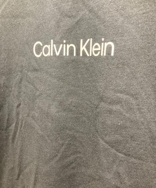 Calvin Klein（カルバンクライン）Calvin Klein (カルバンクライン) スタンダードロゴ リラックス クルーネックTシャツ ブラック サイズ:Mの古着・服飾アイテム