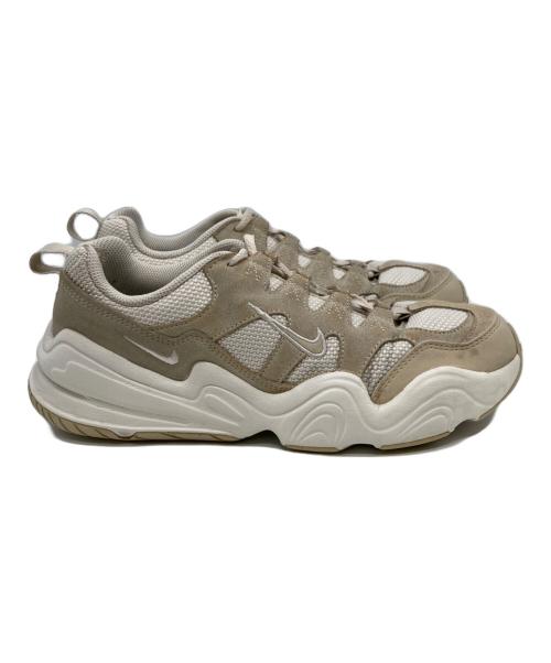 NIKE（ナイキ）NIKE (ナイキ) TECH HERA ベージュ サイズ:25.5の古着・服飾アイテム
