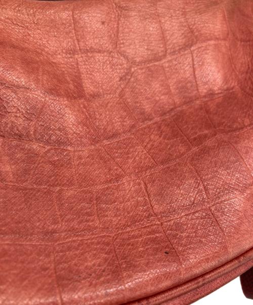 aniary（アニアリ）aniary (アニアリ) 型押しショルダーバッグ レッドの古着・服飾アイテム