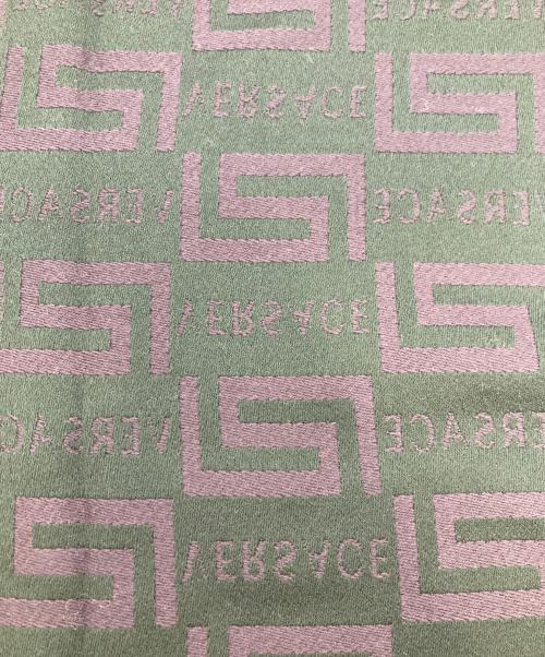 VERSACE（ヴェルサーチェ）VERSACE (ヴェルサーチェ) ロゴ総柄マフラーの古着・服飾アイテム