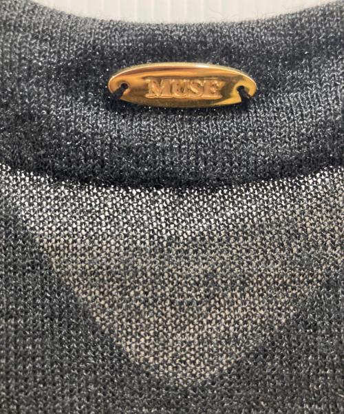 MUSE de Deuxieme Classe（ミューズ ドゥーズィエム クラス）MUSE de Deuxieme Classe (ミューズ ドゥーズィエム クラス) URBAN Vネック プルオーバー ブラック サイズ:不明の古着・服飾アイテム