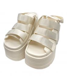 UGG（アグ）の古着「GoldenRise」｜アイボリー