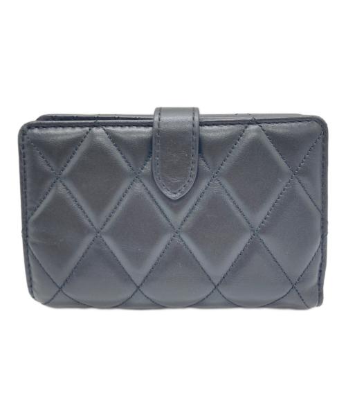 Kate Spade（ケイトスペード）Kate Spade (ケイトスペード) キルティング2つ折り財布 ブラックの古着・服飾アイテム