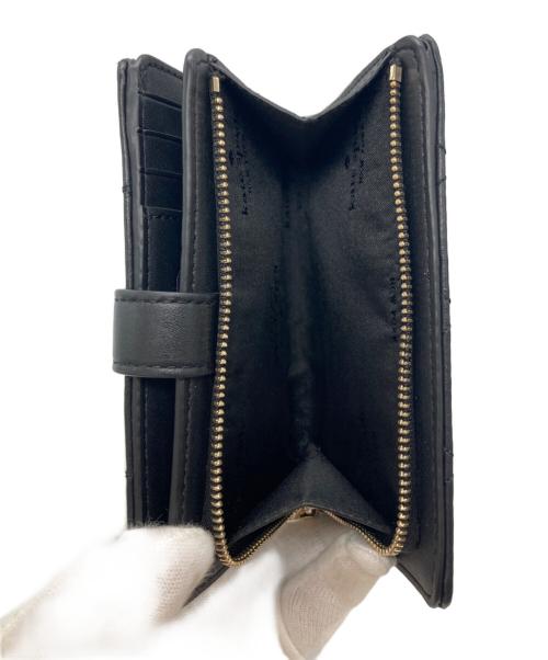 Kate Spade（ケイトスペード）Kate Spade (ケイトスペード) キルティング2つ折り財布 ブラックの古着・服飾アイテム