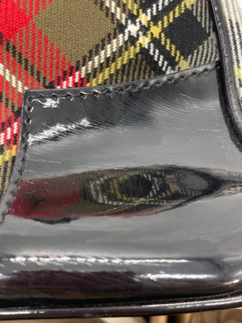 Vivienne Westwood（ヴィヴィアンウエストウッド）Vivienne Westwood (ヴィヴィアンウエストウッド) チェックミニハンドバッグ ベージュ×ブラックの古着・服飾アイテム