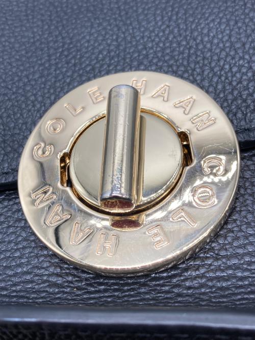 COLE HAAN（コールハーン）COLE HAAN (コールハーン) スモール ターンロック トップ ハンドル ブラックの古着・服飾アイテム