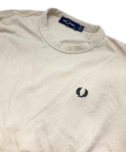 FRED PERRY（フレッドペリー）FRED PERRY (フレッドペリー) Sheer Panel T-Shirt ベージュ サイズ:Mの古着・服飾アイテム