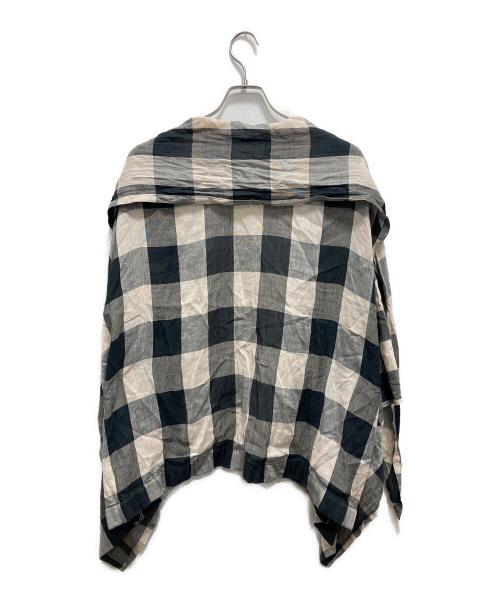 ISSEY MIYAKE（イッセイミヤケ）ISSEY MIYAKE (イッセイミヤケ) 変形チェックカーディガン ベージュ サイズ:9の古着・服飾アイテム