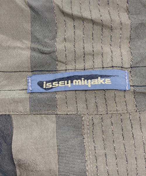 ISSEY MIYAKE（イッセイミヤケ）ISSEY MIYAKE (イッセイミヤケ) 筆タグ 変形デザインラメカットソー ブラウン サイズ:Mの古着・服飾アイテム