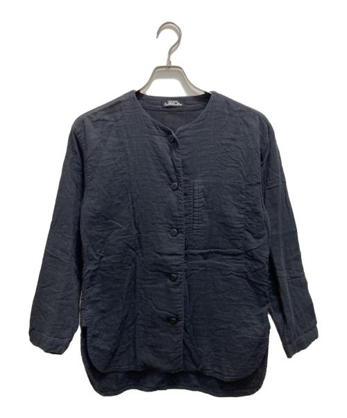 ISSEY MIYAKE PwRMANwNTw（イッセイミヤケ ペルマネンテ）ISSEY MIYAKE PwRMANwNTw (イッセイミヤケ ペルマネンテ) ノーカラーシャツジャケット ブラック サイズ:Mの古着・服飾アイテム