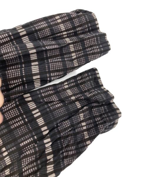 ISSEY MIYAKE PwRMANwNTw（イッセイミヤケ ペルマネンテ）ISSEY MIYAKE PwRMANwNTw (イッセイミヤケ ペルマネンテ) 変形デザイン総柄カットソー ブラウン サイズ:Mの古着・服飾アイテム