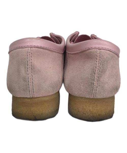 CLARKS ORIGINALS（クラークス オリジナルズ）CLARKS ORIGINALS (クラークス オリジナルズ) ワラビー ピンク サイズ:26.5の古着・服飾アイテム