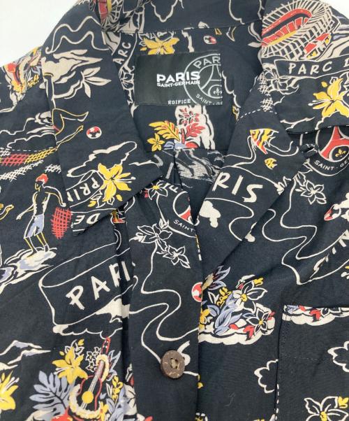 Paris Saint-Germain（パリサンジェルマン）Paris Saint-Germain (パリサンジェルマン) EDIFICE (エディフィス) 別注 アロハシャツ パリ・サンジェルマン ブラック サイズ:Mの古着・服飾アイテム