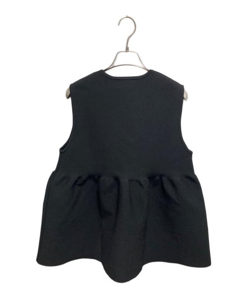 UNITED ARROWS TOKYO（ユナイテッドアローズトウキョウ）UNITED ARROWS TOKYO (ユナイテッドアローズトウキョウ) ペプラム フリルスリーブ ニットベスト ブラック サイズ:FREE 未使用品の古着・服飾アイテム