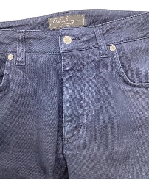Salvatore Ferragamo（サルヴァトーレ フェラガモ）Salvatore Ferragamo (サルヴァトーレ フェラガモ) デニムパンツ インディゴ サイズ:44の古着・服飾アイテム