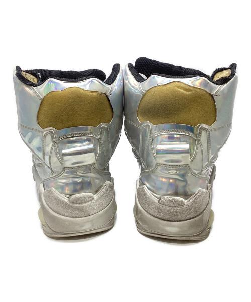 Maison Margiela（メゾンマルジェラ）Maison Margiela (メゾンマルジェラ) ロートップレトロスニーカー シルバー サイズ:37の古着・服飾アイテム