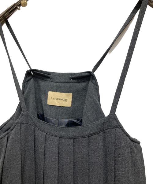Curensology（カレンソロジー）Curensology (カレンソロジー) プリーツキャミソールワンピース グレー サイズ:Freeの古着・服飾アイテム