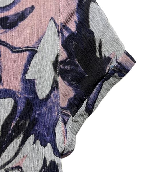 GIORGIO ARMANI（ジョルジョアルマーニ）GIORGIO ARMANI (ジョルジョアルマーニ) 総柄フレンチスリーブシャツ マルチカラー サイズ:40の古着・服飾アイテム