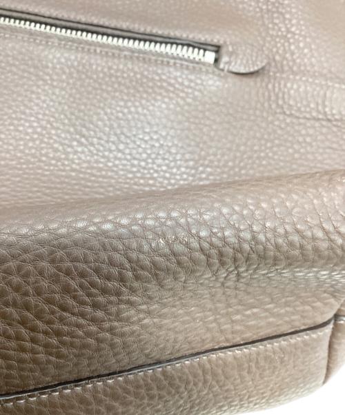 MIU MIU（ミュウミュウ）MIU MIU (ミュウミュウ) レザーショッピングトートバッグ ブラウンの古着・服飾アイテム