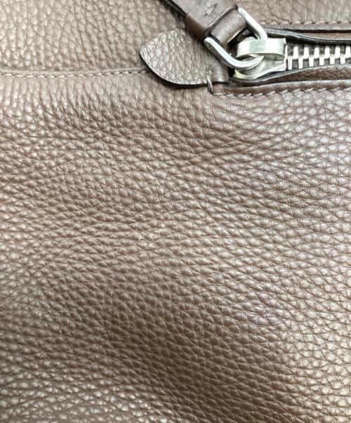 MIU MIU（ミュウミュウ）MIU MIU (ミュウミュウ) レザーショッピングトートバッグ ブラウンの古着・服飾アイテム