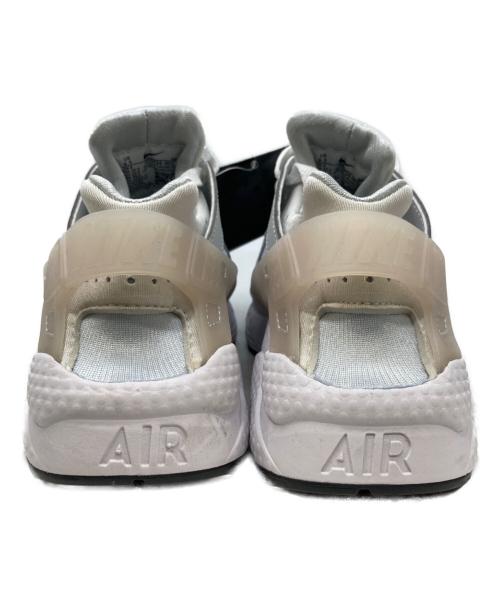 NIKE（ナイキ）NIKE (ナイキ) AIR HUARACHE ホワイト サイズ:23.5cmの古着・服飾アイテム