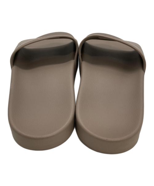 BALENCIAGA（バレンシアガ）BALENCIAGA (バレンシアガ) POOL SLIDE ベージュ サイズ:23の古着・服飾アイテム