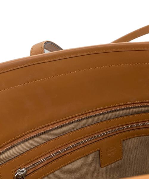 MCM（エムシーエム）MCM (エムシーエム) トニー ヴィセトスミックス ショッパー ミディアム ブラウンの古着・服飾アイテム
